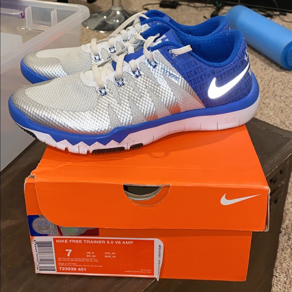 University of Kentucky Nike Tennis Shoes